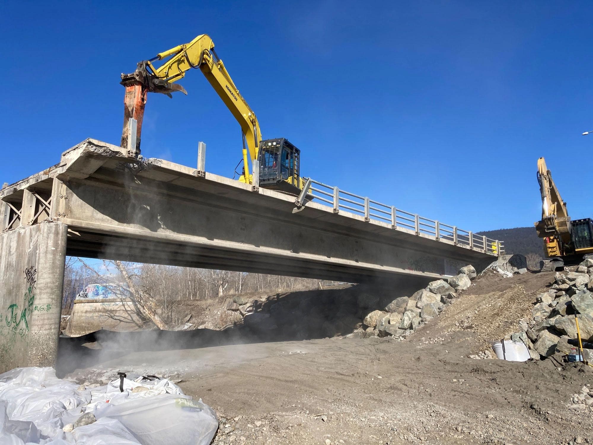Demolition of existing Middlesboro Bridge